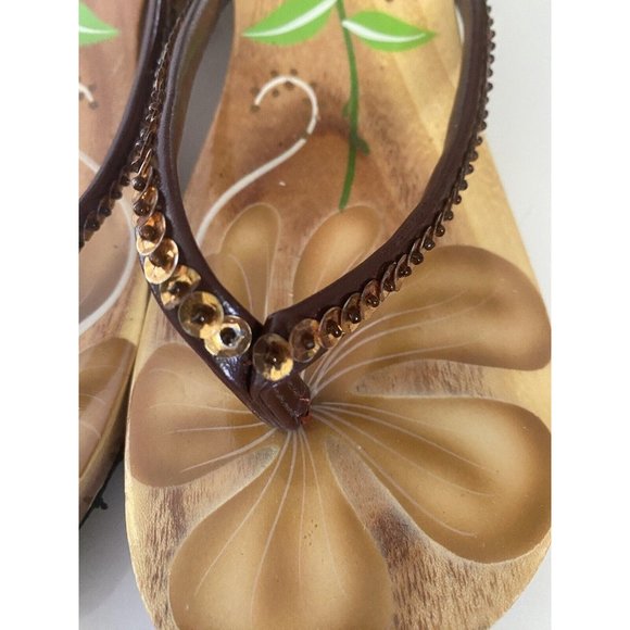 Wooden Womens Thong‎ Sequined Tropical Floral Painted Sandals Size L/9 Vintage - Picture 4 of 16